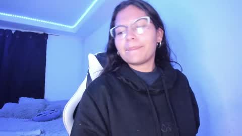  Lady  online show from February 2025 04:03:02 AM