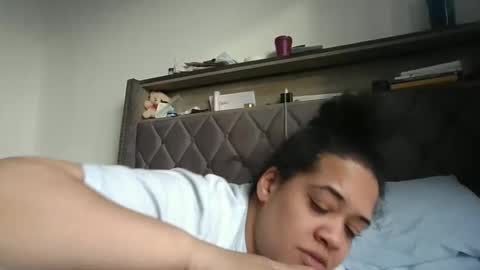 Stephanie online show from January 2025 01:49:02 PM