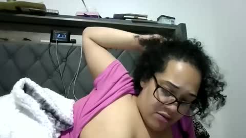 Stephanie online show from November 2025 06:16:02 AM