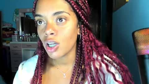 leidy daniela online show from December 2024 04:53:01 AM