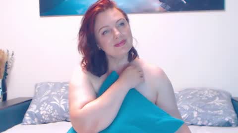 Snapshot of ladyelizabeth777 chatting on July 2026 07:23:02 AM Beth online show from July 2026 07:23:02 AM
