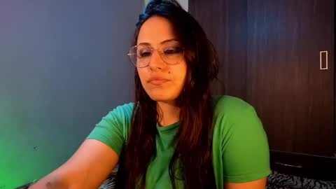 Snapshot of ladygwendolyn chatting on March 2026 02:44:02 AM Gwen online show from March 2026 02:44:02 AM