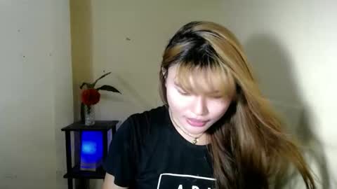 LILY online show from May 2026 02:40:01 AM