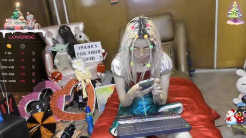 Skinnygirl online show from December 2024 11:54:01 PM