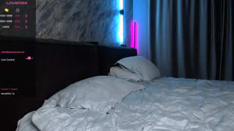 Bella online show from February 2025 08:02:02 PM