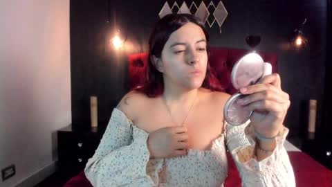 Laia  online show from May 2026 12:09:02 PM