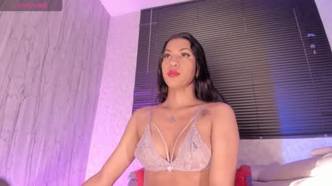 laiily bell online show from November 2025 12:37:02 PM