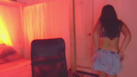 lailaasher online show from November 2025 01:42:01 AM