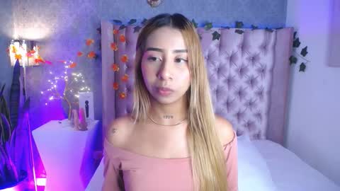 Laila Stilwills online show from November 2025 10:34:01 PM