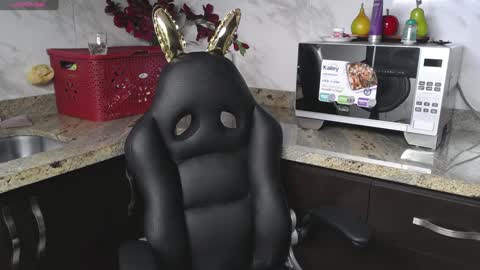 Laskhmirani online show from January 2025 02:04:01 AM