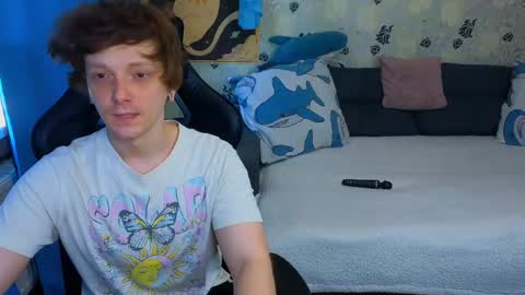 Snapshot of laksmrrr chatting on May 2026 10:11:01 AM Lu Alex online show from May 2026 10:11:01 AM