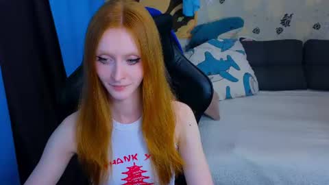 Snapshot of laksmrrr chatting on July 2026 05:12:02 PM Lu Alex online show from July 2026 05:12:02 PM