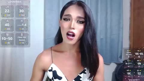 Snapshot of lala_moves chatting on May 2026 01:08:01 PM Joxie online show from May 2026 01:08:01 PM