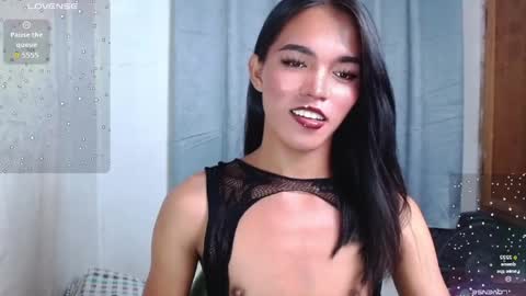 Snapshot of lala_moves chatting on June 2026 01:28:02 PM Joxie online show from June 2026 01:28:02 PM