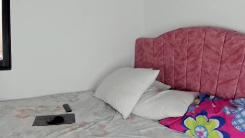 lalau online show from November 2025 06:34:01 PM