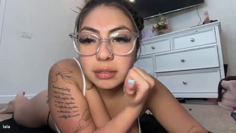 Snapshot of lalaxxo chatting on May 2026 03:24:02 AM lalaxxo online show from May 2026 03:24:02 AM