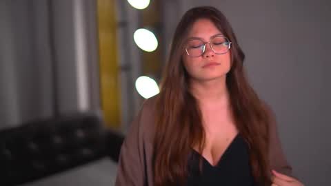 Lilium like a flower online show from October 2025 04:41:01 PM