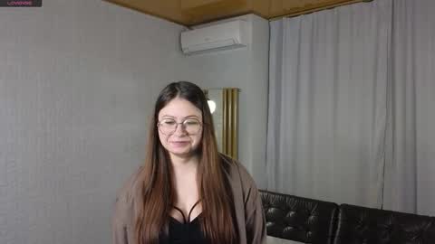 Lilium like a flower online show from November 2025 03:46:01 PM