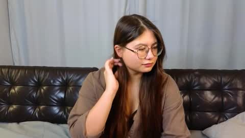 Lilium like a flower online show from November 2025 03:44:01 PM