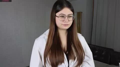 Lilium like a flower online show from November 2025 04:36:01 PM