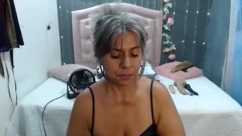 Snapshot of lalisha_96 chatting on February 2025 05:15:02 AM lalisha online show from February 2025 05:15:02 AM