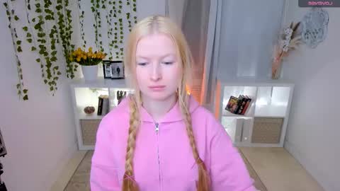 Laly online show from March 2026 07:36:01 AM