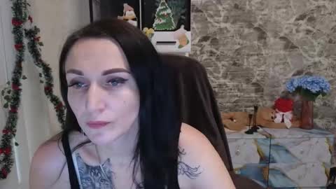 Lalya online show from December 2025 11:28:01 AM