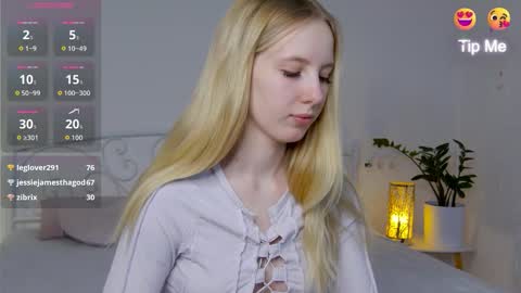 Liana online show from October 2025 08:09:01 PM