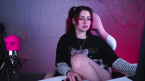 just call me Lana  and her security online show from February 2025 10:37:01 PM