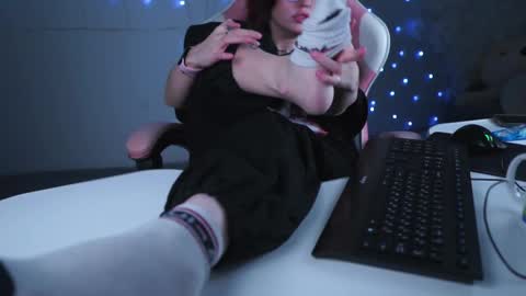 just call me Lana  and her security online show from March 2025 05:38:01 PM