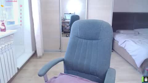 Lana online show from October 2025 06:20:02 AM