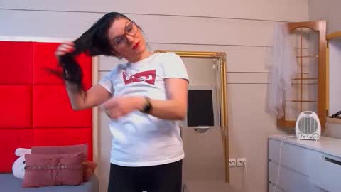 LanaBanner online show from February 2026 07:01:01 AM