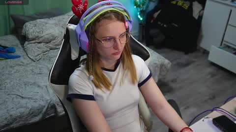 Kay online show from December 2024 05:00:01 PM