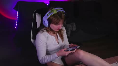 Kay online show from November 2025 07:59:01 PM