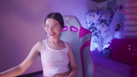 Lana online show from October 2025 01:17:02 AM