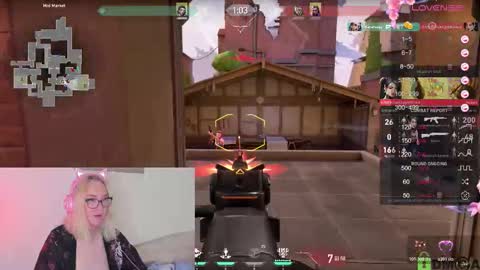 Lana online show from October 2025 11:39:02 AM