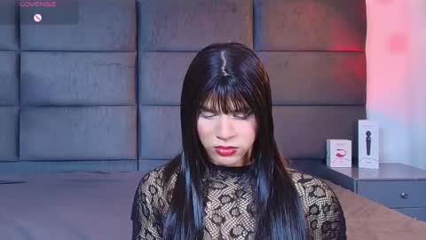 valentino moon online show from April 2026 12:22:01 AM