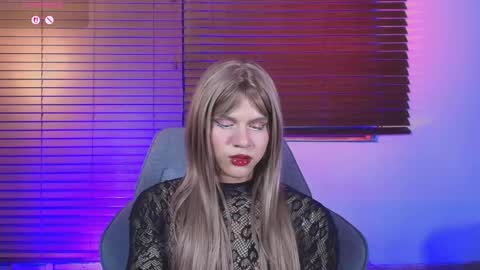 valentino moon online show from May 2026 01:46:01 AM