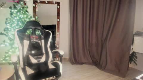 Snapshot of lana_younes chatting on February 2025 07:31:02 PM Lana online show from February 2025 07:31:02 PM