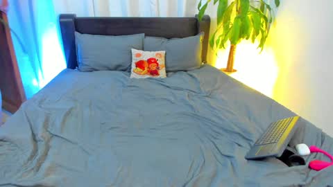 emma online show from December 2024 04:16:02 PM