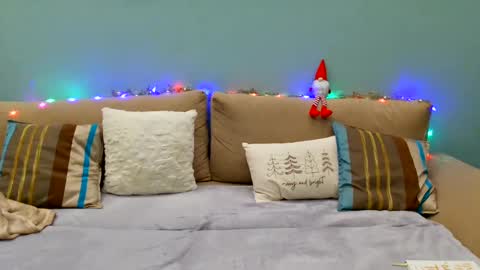 Lana online show from December 2024 10:06:02 PM