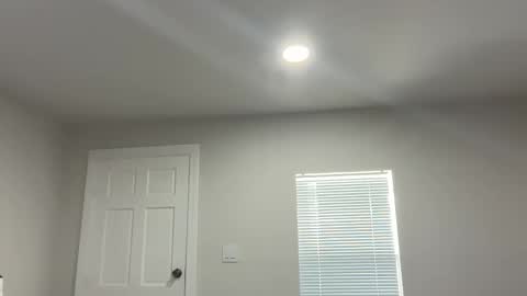 lanademira online show from March 2026 06:04:01 PM