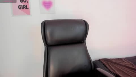 LanaJones online show from April 2026 02:28:02 PM