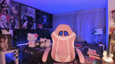 L A N A  online show from January 2025 02:55:01 AM