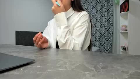 Lana online show from December 2024 01:32:02 AM