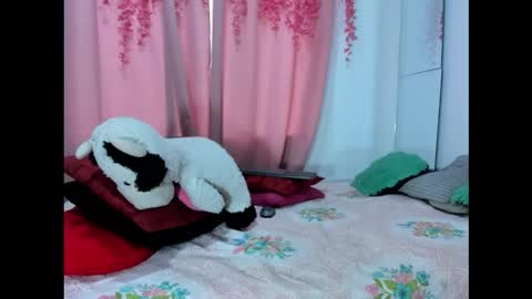 Snapshot of lanastone86 chatting on February 2026 12:02:01 PM lanastone86 online show from February 2026 12:02:01 PM