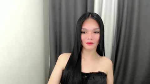 lanawyatt_ online show from September 2025 01:59:02 PM