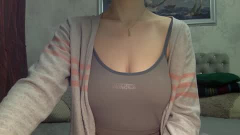 langoria online show from November 2025 05:58:02 PM