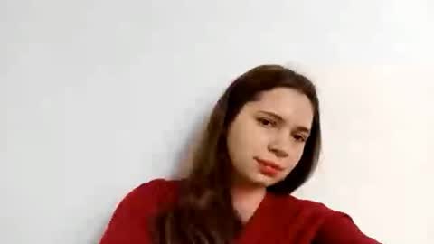 Taisia Tai online show from November 2025 06:33:01 AM