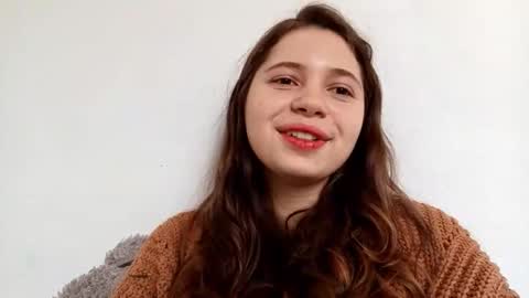 Taisia Tai online show from November 2025 06:23:01 AM